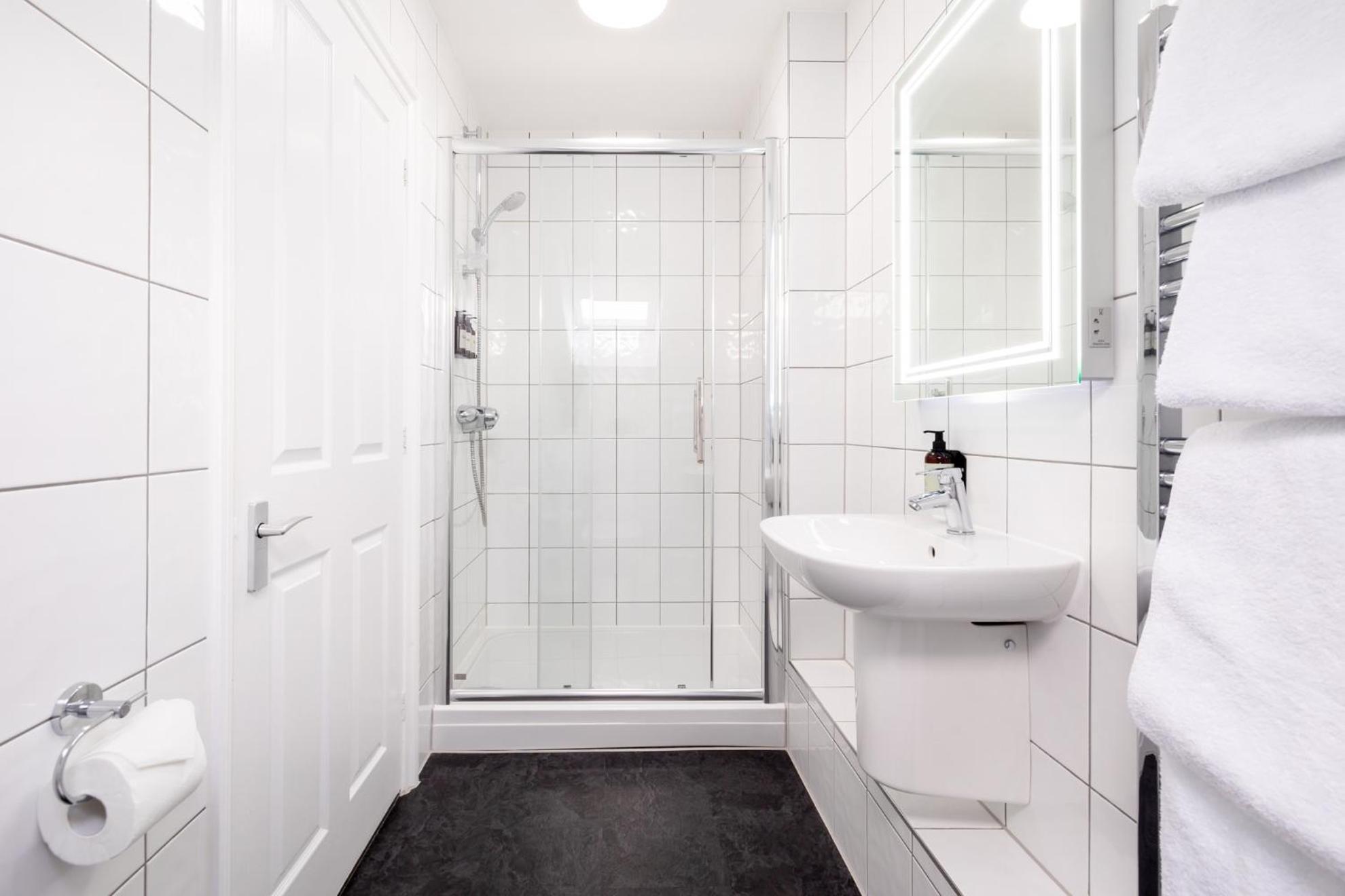 Saco Jersey - Merlin House Saint Helier Room photo